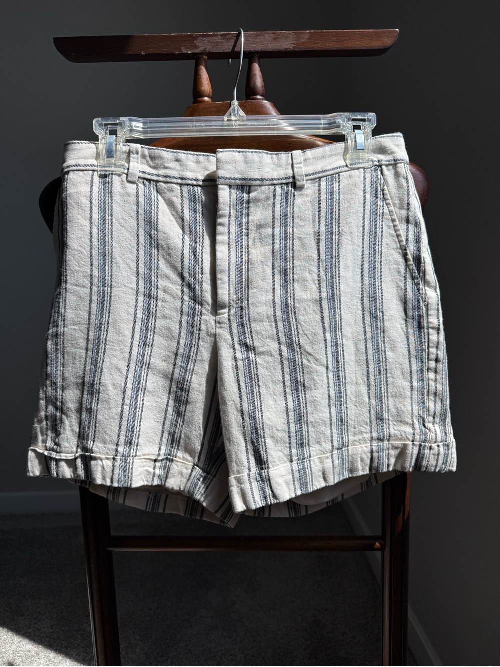 Lauren Ralph Lauren Linen Blend Striped Shorts Women’s Size 4 High Rise Neutral